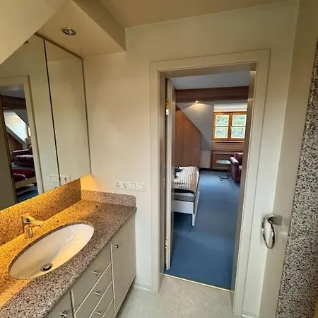 Dachgeschoss Wohnung In Bahnhof- Und Seenaehe Herrsching am Ammersee Extérieur photo